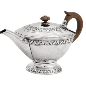 A George V 'Arts and Crafts' Silver Teapot - William Hair Haseler